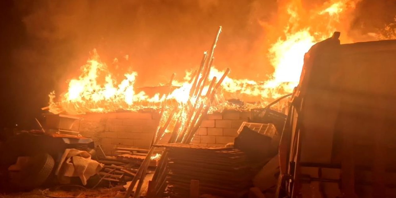 Ekmek yapmak için yakılan ateş evi küle çevirdi