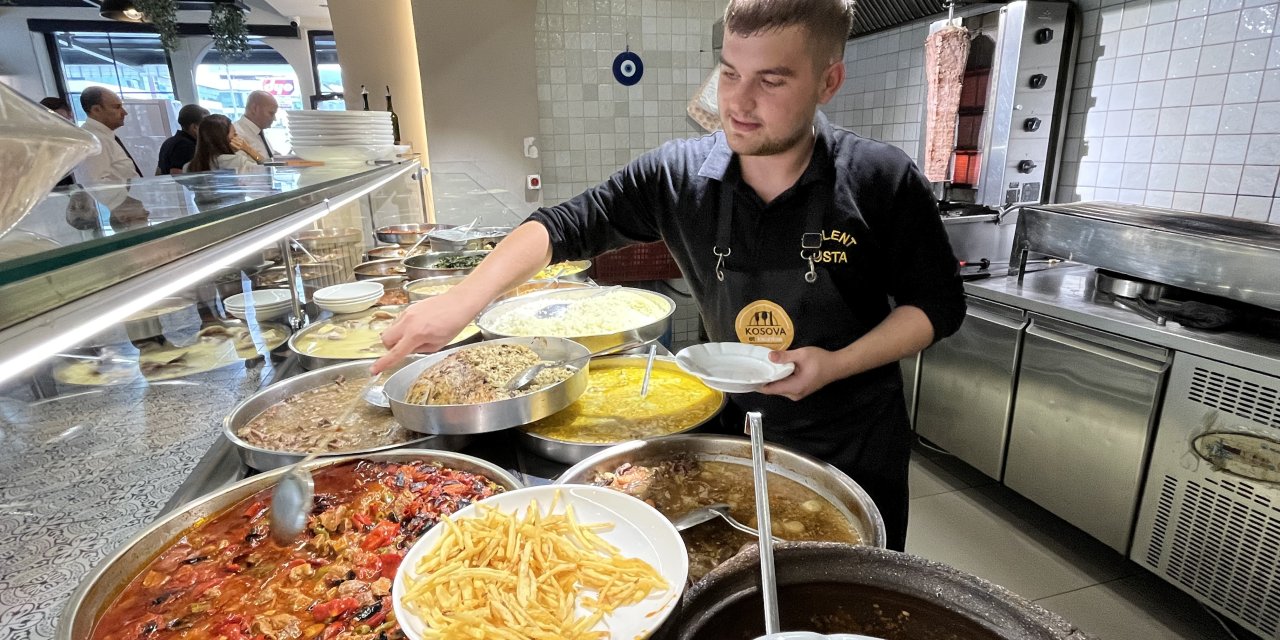 17 yaşındaki genç aşçı, z kuşağı eleştirilerini boşa çıkarıyor