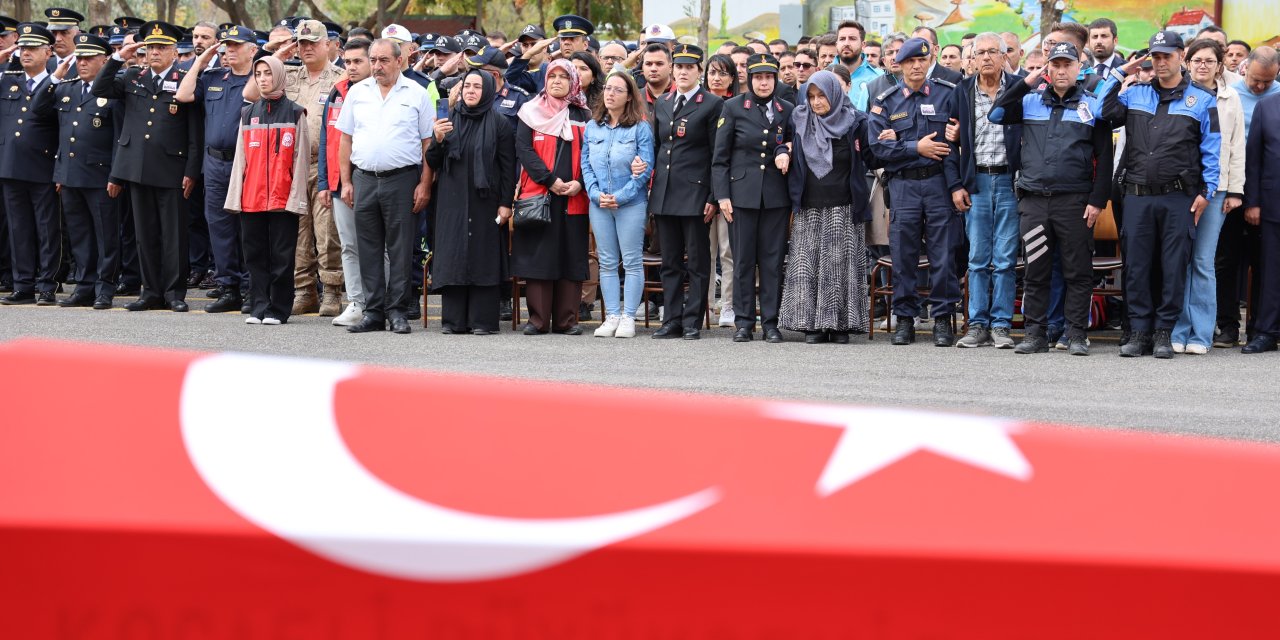 Aksaray'da şehit olan askerlerimiz düzenlenen tören ile memleketlerine uğurlandı