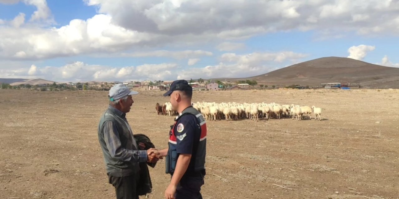 Konya’da jandarma dronu kayıp 93 koyun için havalandı