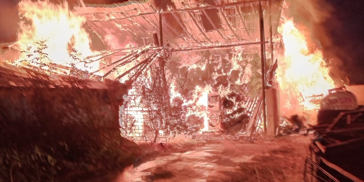 Konya’da samanlık alevler içinde kaldı, baba ve oğlu ölümden döndü