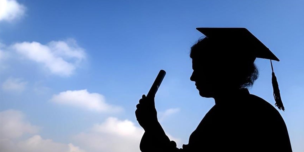 YÖK Başkanı Özvar açıkladı! Üniversiteyi 3 yılda bitirmek mümkün olacak