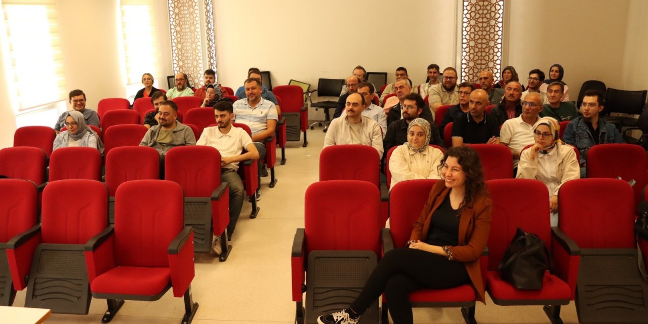 Konya’da aile hekimlerine güncel yaklaşım eğitimi verildi