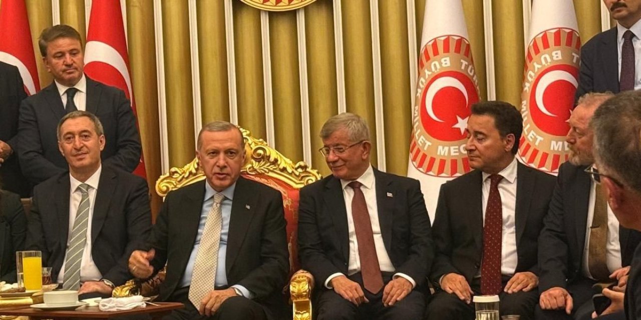 Cumhurbaşkanı Erdoğan, TBMM'de parti lideriyle buluştu