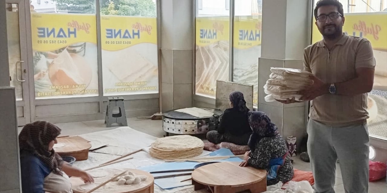 Konyalı genç çocukluk hayalini yufka ve bazlamayla gerçeğe dönüştürdü