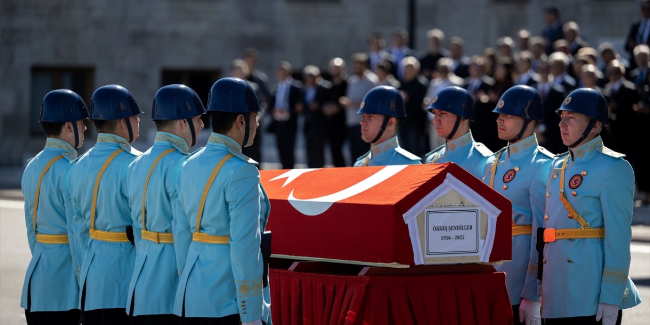 Konya mezunu eski milletvekili, TBMM’de düzenlenen cenaze töreniyle uğurlandı