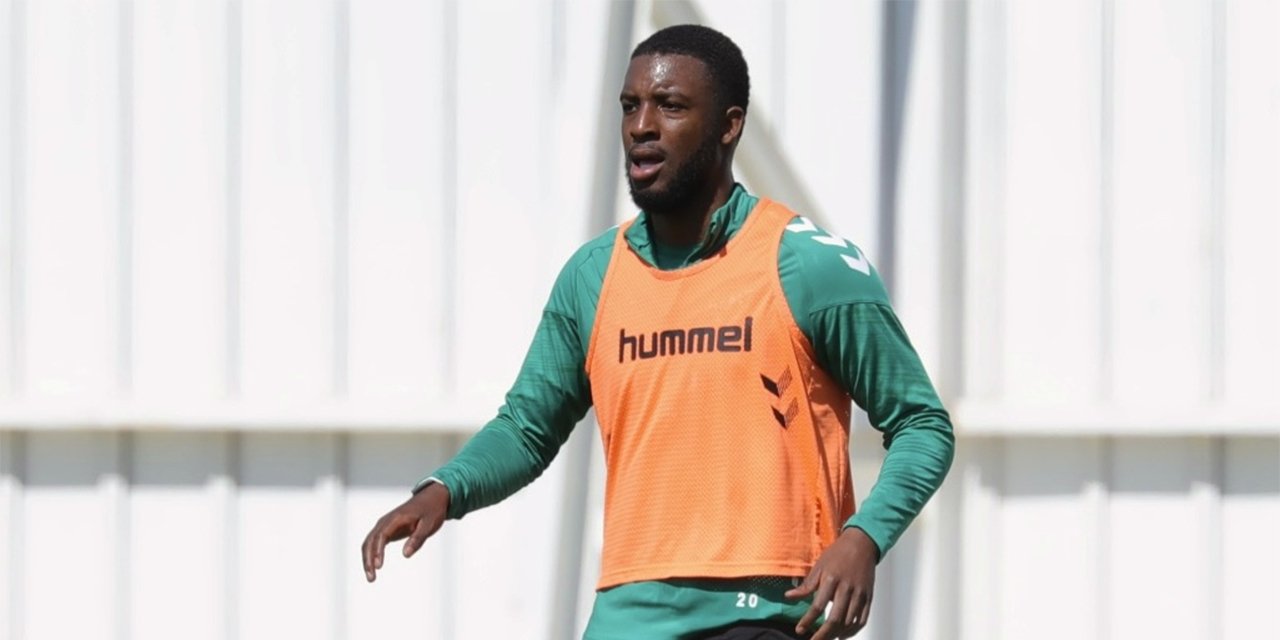 Konyaspor’da Bazoer gelişmesi