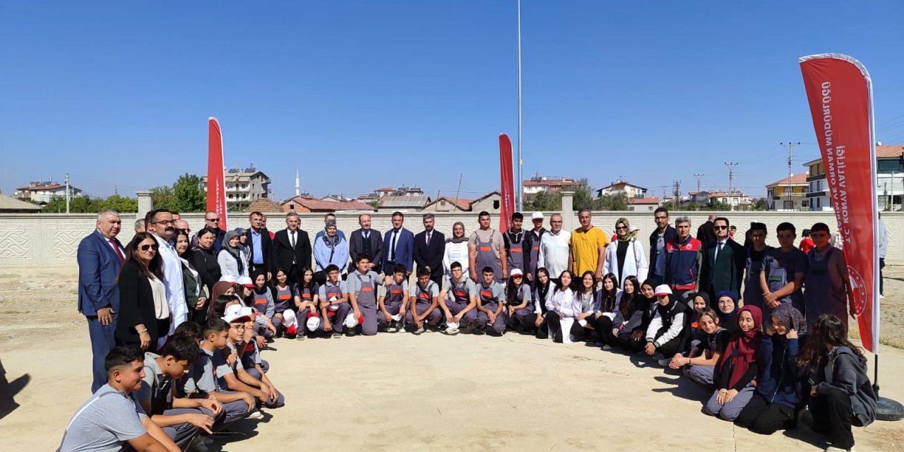 Konya’da tarım ve eğitim el ele, çocuklar hasatla buluştu