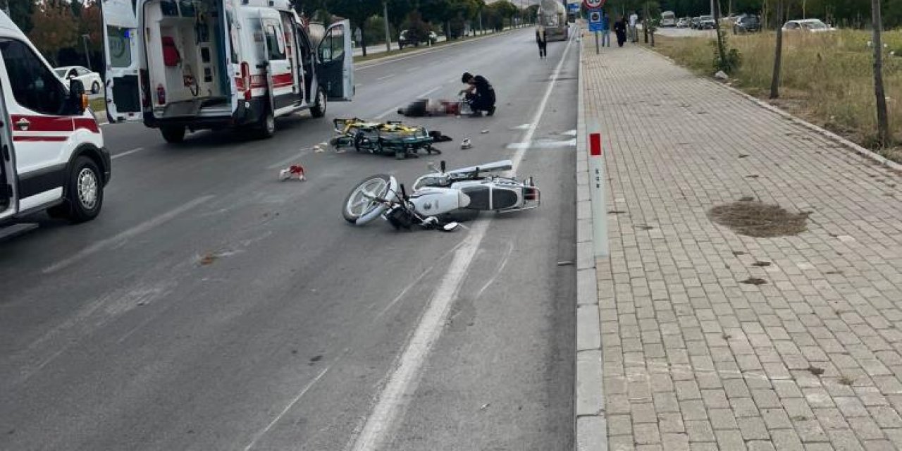 Konya kavşağında TIR’ın çarptığı 2 genç öldü