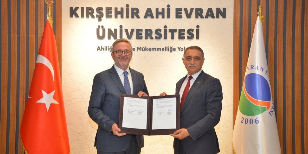 Kırşehir Ahi Evran Üniversitesi’nin yazmaları Konya’ya emanet edildi