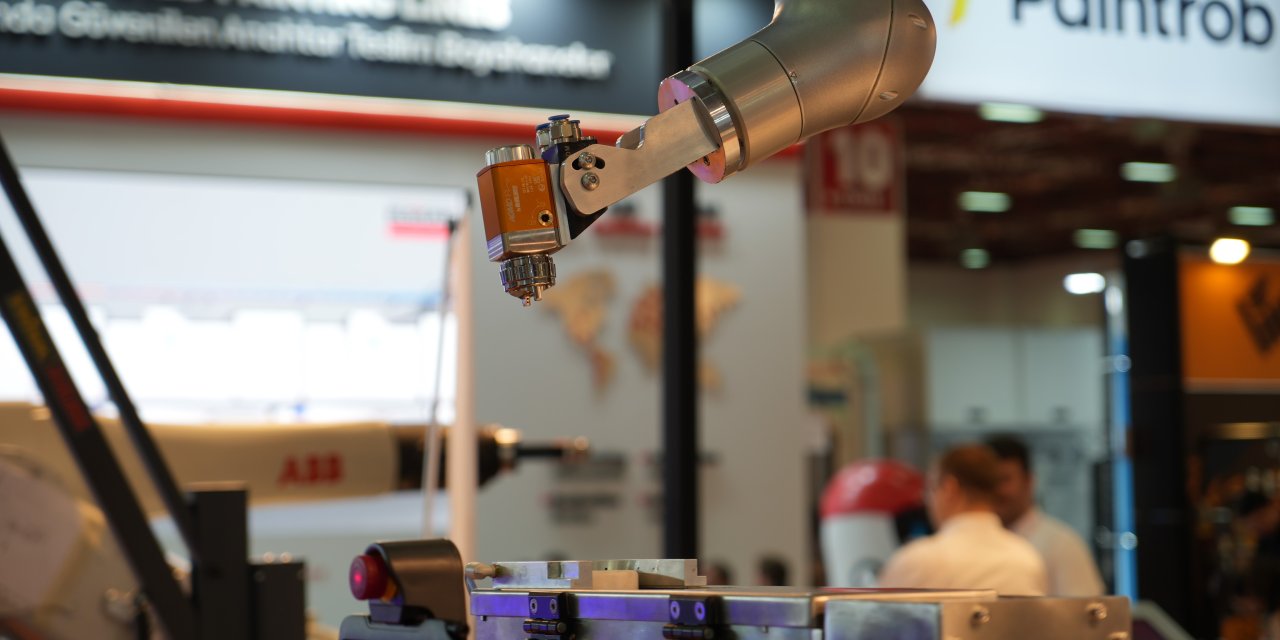 İnsanı hisseden robotlar ve araçtan araca şarj fuarın gözdesi oldu