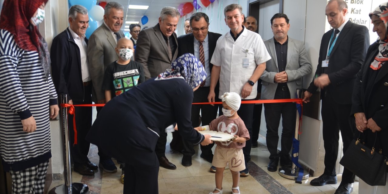 NEÜ Tıp Fakültesi Hastanesi’nde minik hastalar için sınıf ve anaokulu açıldı