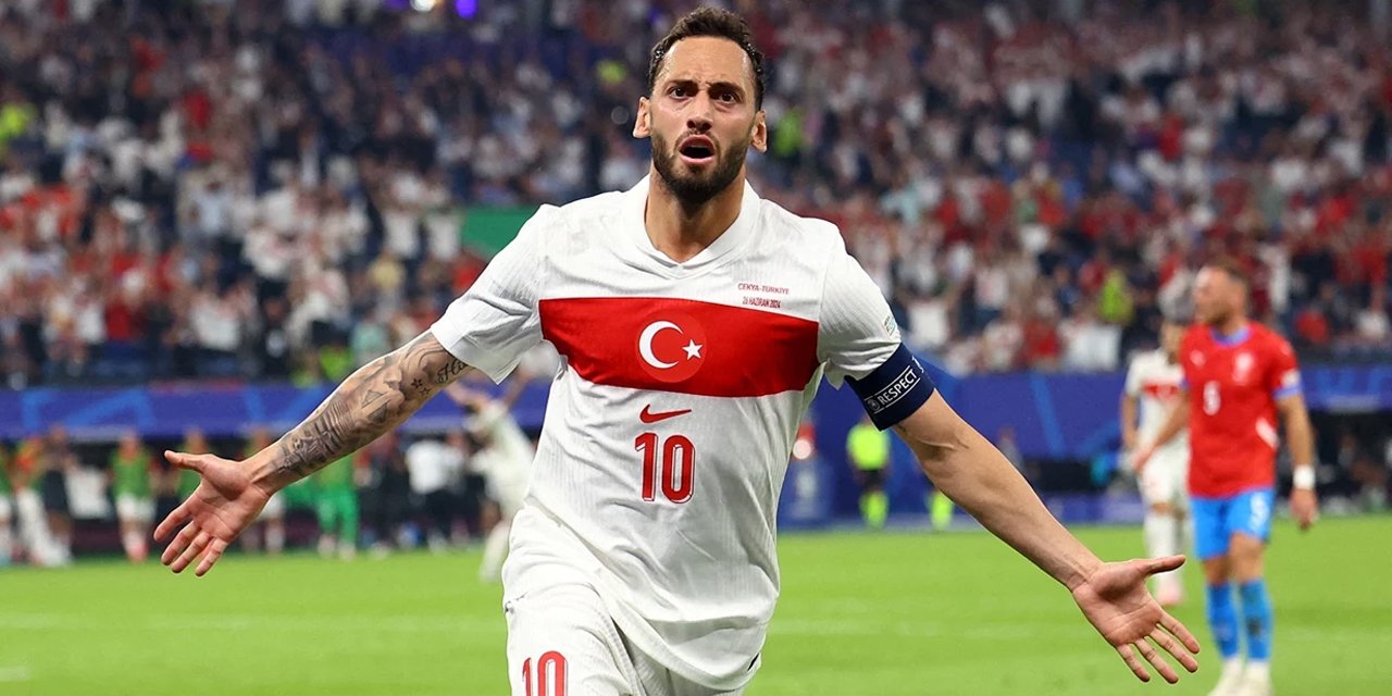 Hakan Çalhanoğlu, milli takım tarihine geçmeye hazırlanıyor