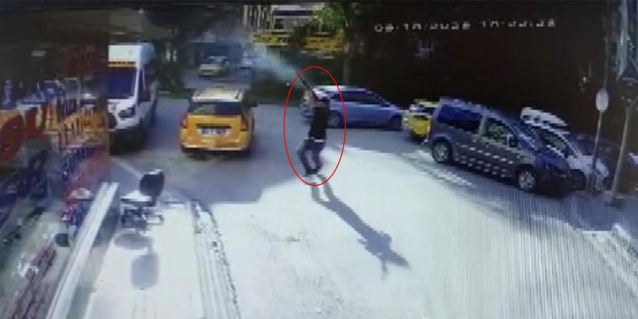 Dayak yediği kafeye otomatik tüfekle kurşun yağdırdı