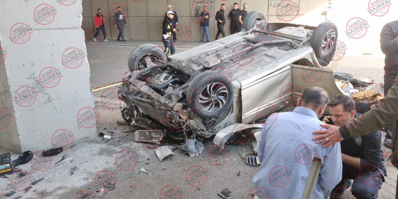 Konya’daki sabıkalı üst geçitten yine otomobil düştü