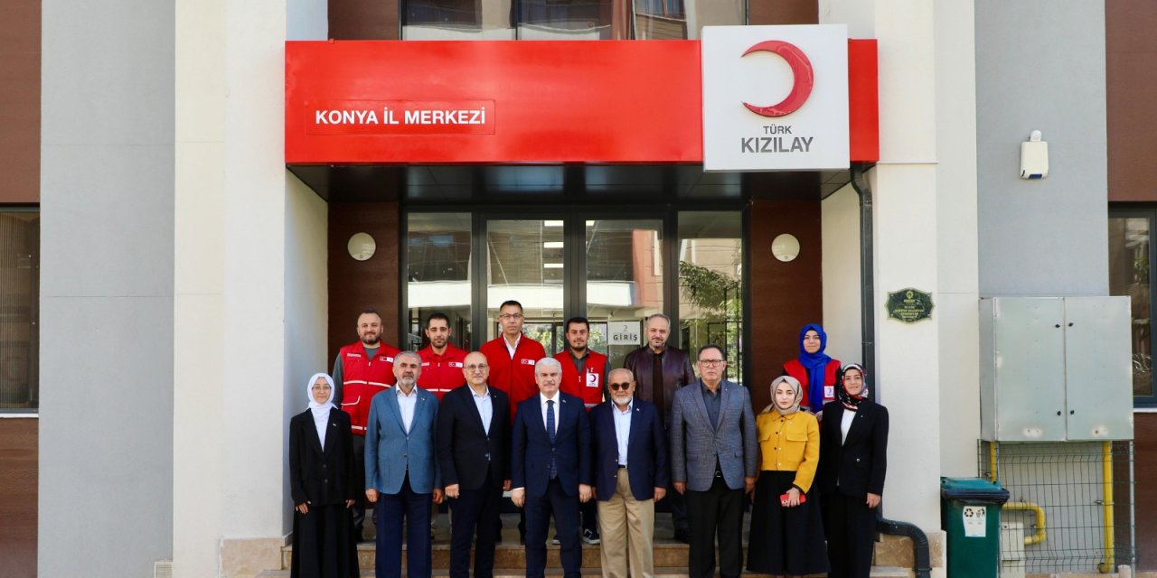 Konya Valisi İbrahim Akın, Kızılay İl Merkezi Başkanlığını ziyaret etti