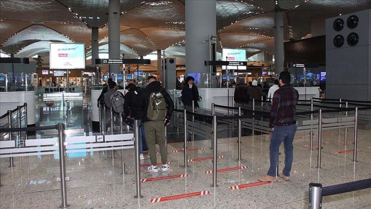 Kovid-19 salgını nedeniyle uçuşu iptal edilen yolculara yeni haklar tanındı