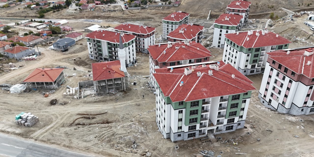 Konya’da 216 TOKİ konutu hızla yükseliyor