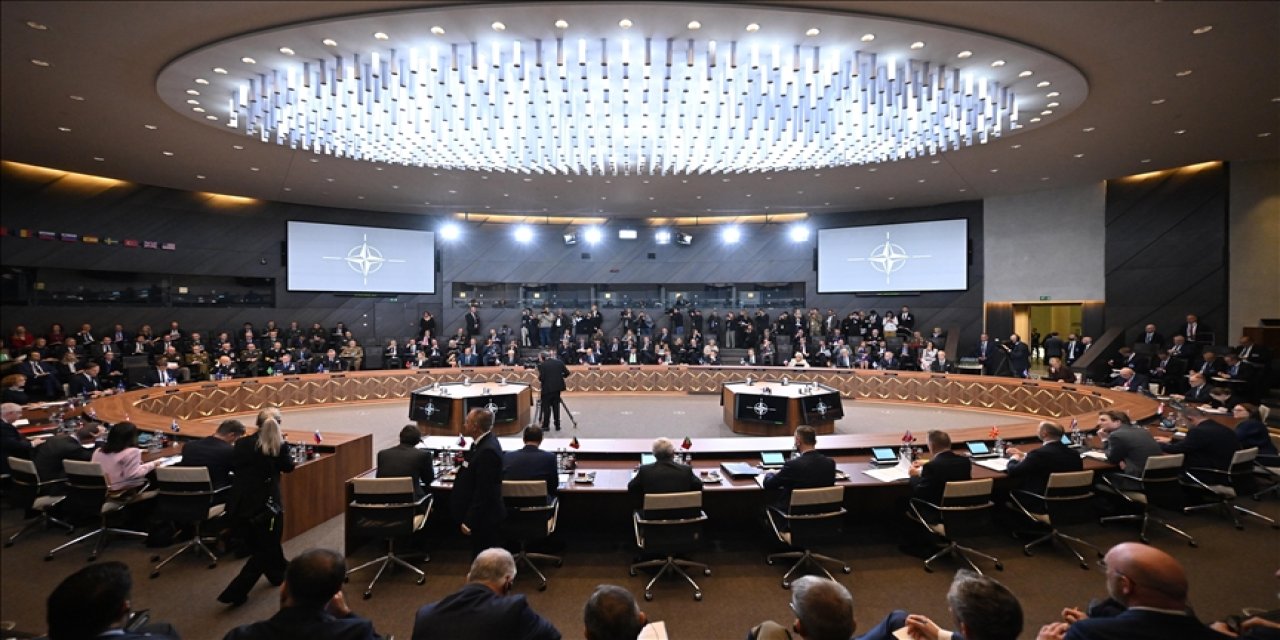 Brüksel'deki önemli toplantıda Türkiye'yi Milli Savunma Bakanı Güler temsil ediyor