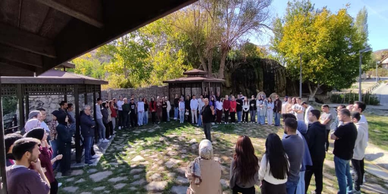 Konya’nın genç coğrafyacıları Hadim Yerköprü’de buluştu
