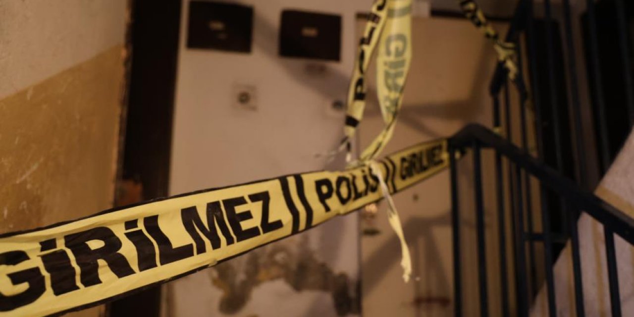 Akıllara durgunluk veren olay! 1 ay annesinin cesediyle yaşadı