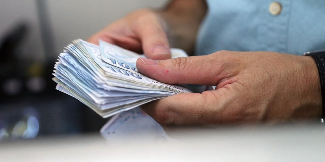 İşçi, işveren ve hükümet asgari ücret gündemiyle toplanacak