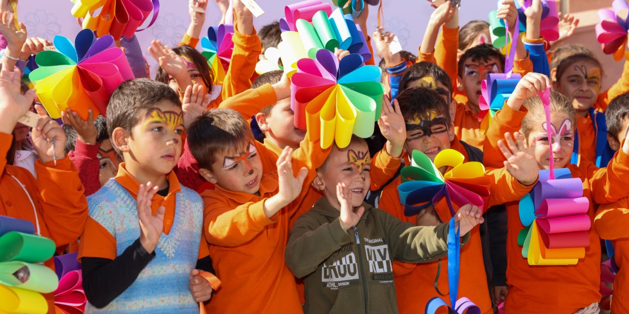 Konya’da çocuklar hem eğleniyor hem öğreniyor