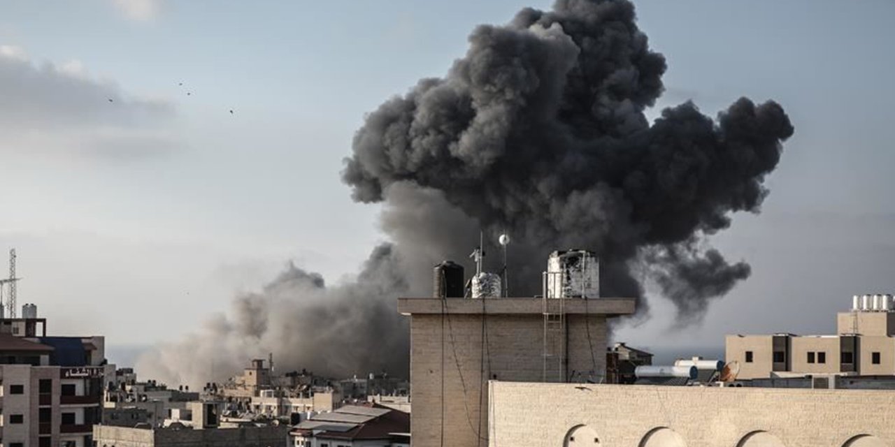 İsrail, Gazze'nin güneyindeki Refah'a hava saldırıları düzenledi