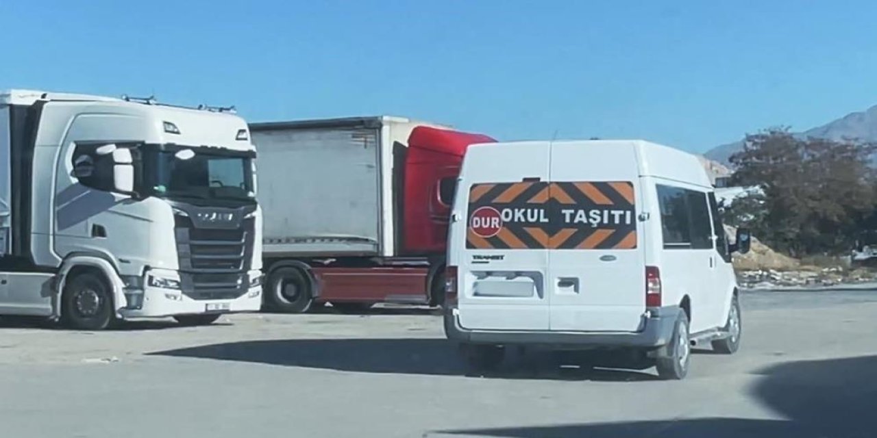 Zehir tacirleri bunu da yaptı! Okul taşıtında 36 kilo uyuşturucu bulundu