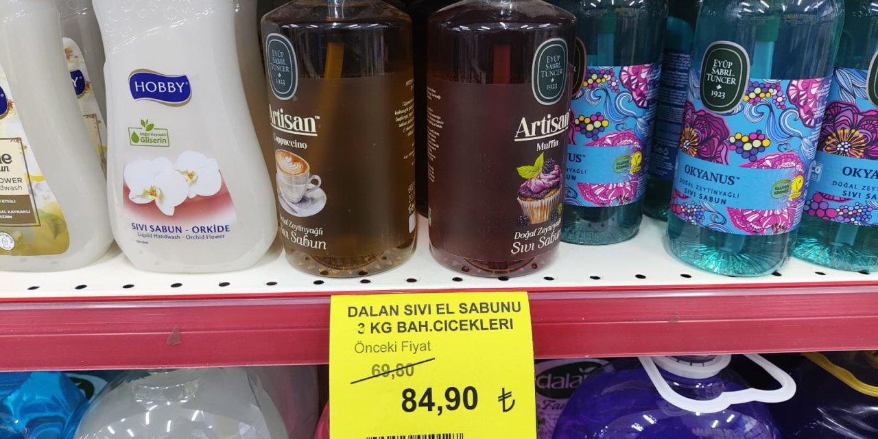 Konya’daki markette indirim zannettiren etiket