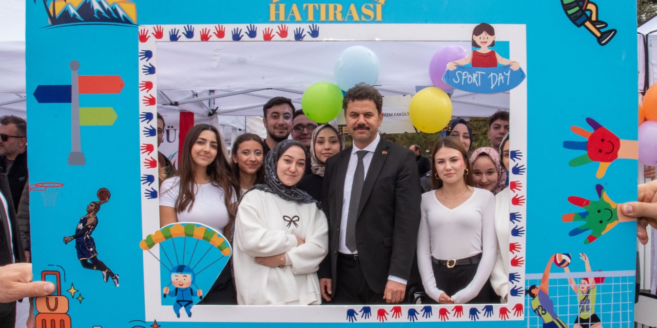 Konya’da yeni eğitim yılı şenlikle açıldı