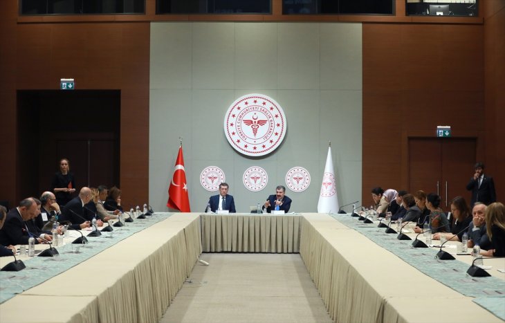 Eğitime verilen koronavirüs arası 30 Nisan'a kadar uzatıldı