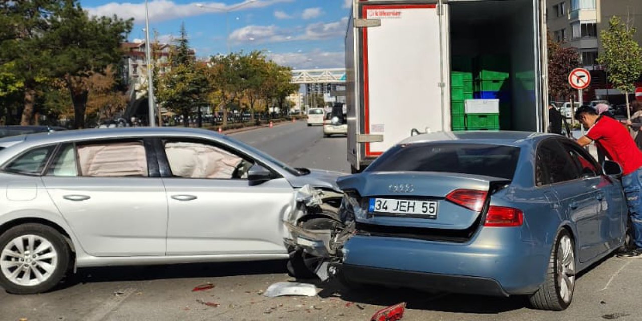 Konya’da iki otomobil çarpıştı, kadın sürücüler yaralandı