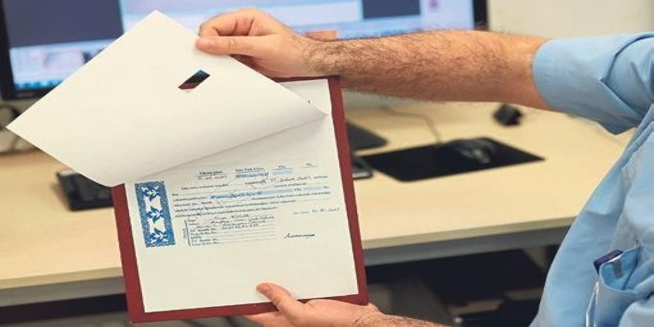 Kadınlar Günü’nde gönderilen çiçekle dolandırıldı