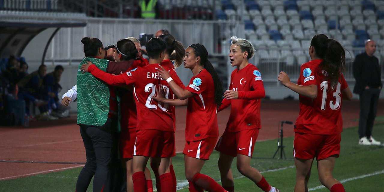 Kadın milliler Kosova’da fırtına gibi esti