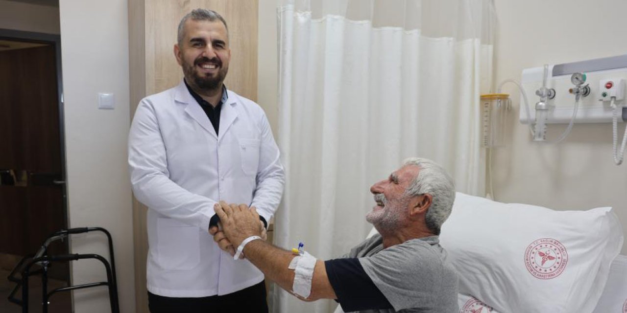 Konya’da pelvis kemiği kırılan kamyoncuya kritik ameliyat! Bıraksalar koşacak