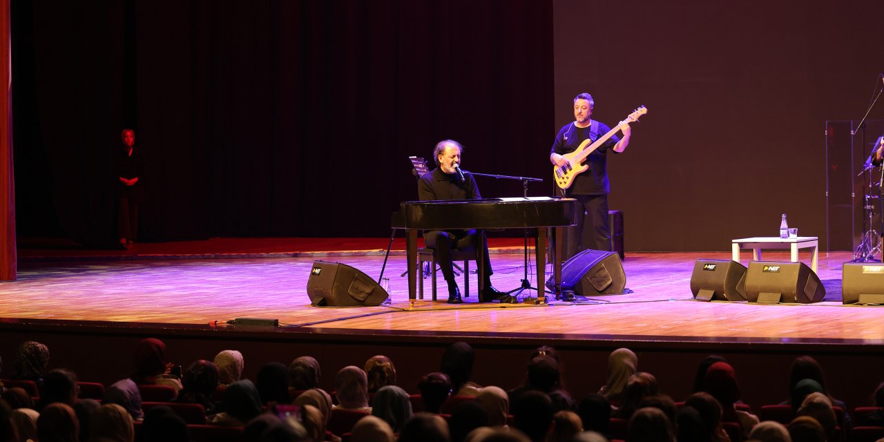 Konya ünlülere veda ediyor