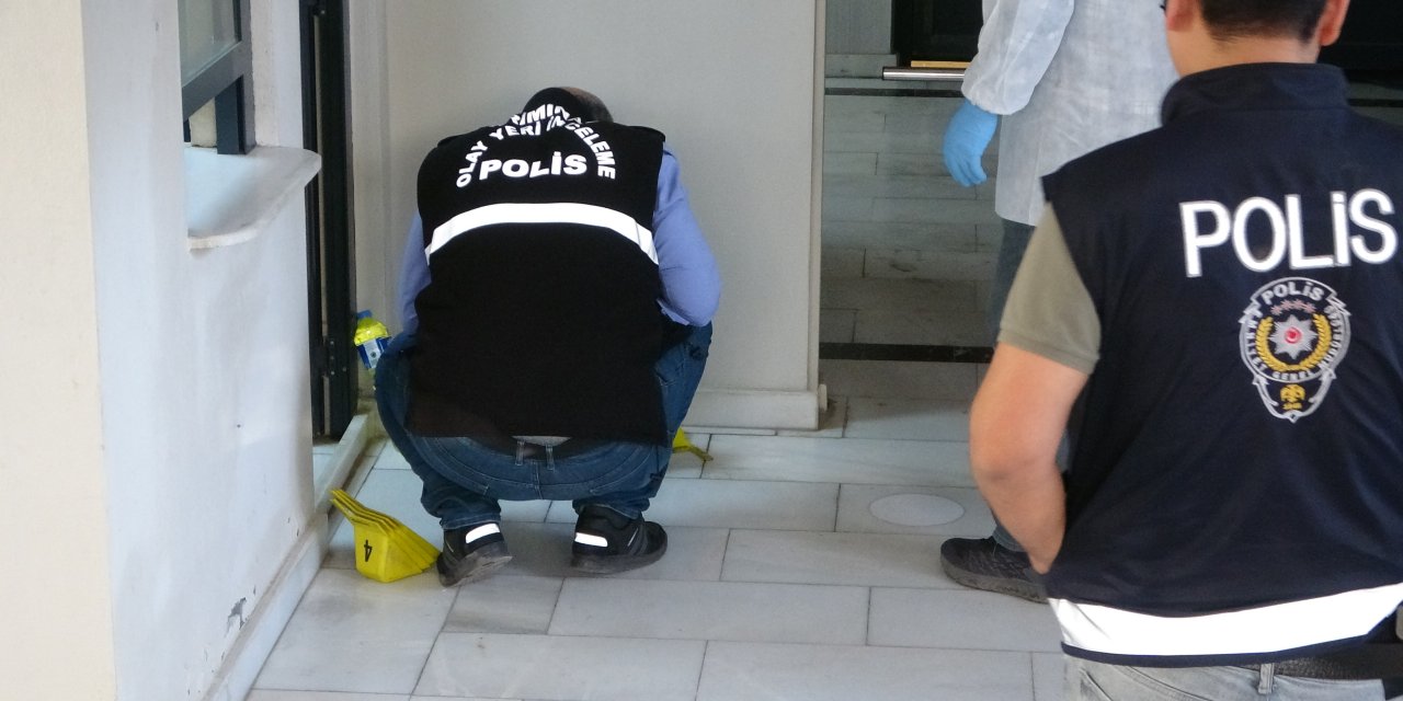 Camideki şüpheli çanta polisi harekete geçirdi