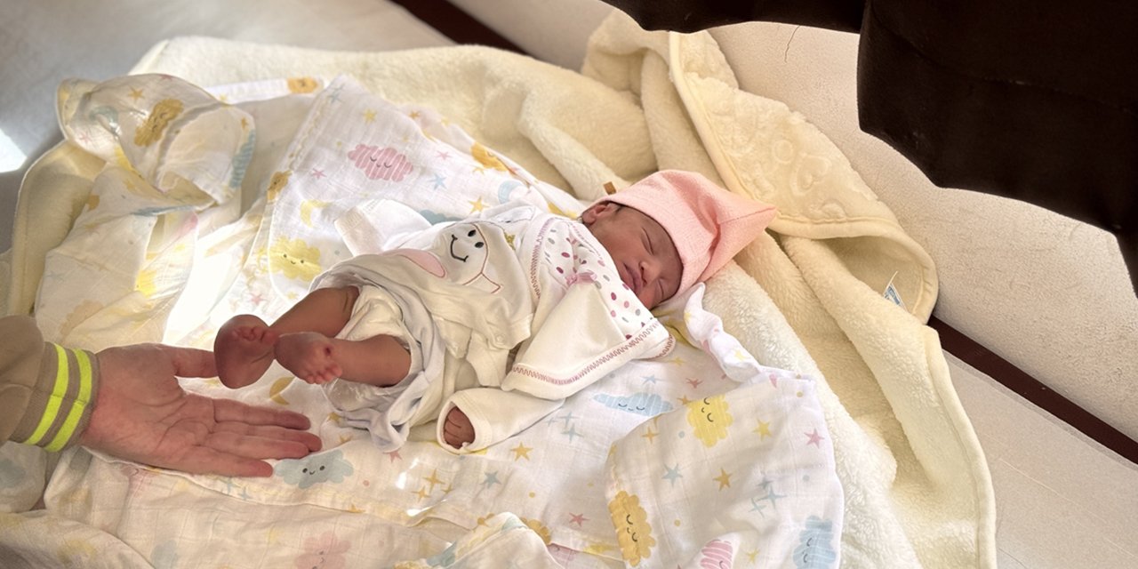 Konya’da anne karnında mucize! Bebeğin elleri ve ayakları kurtarıldı