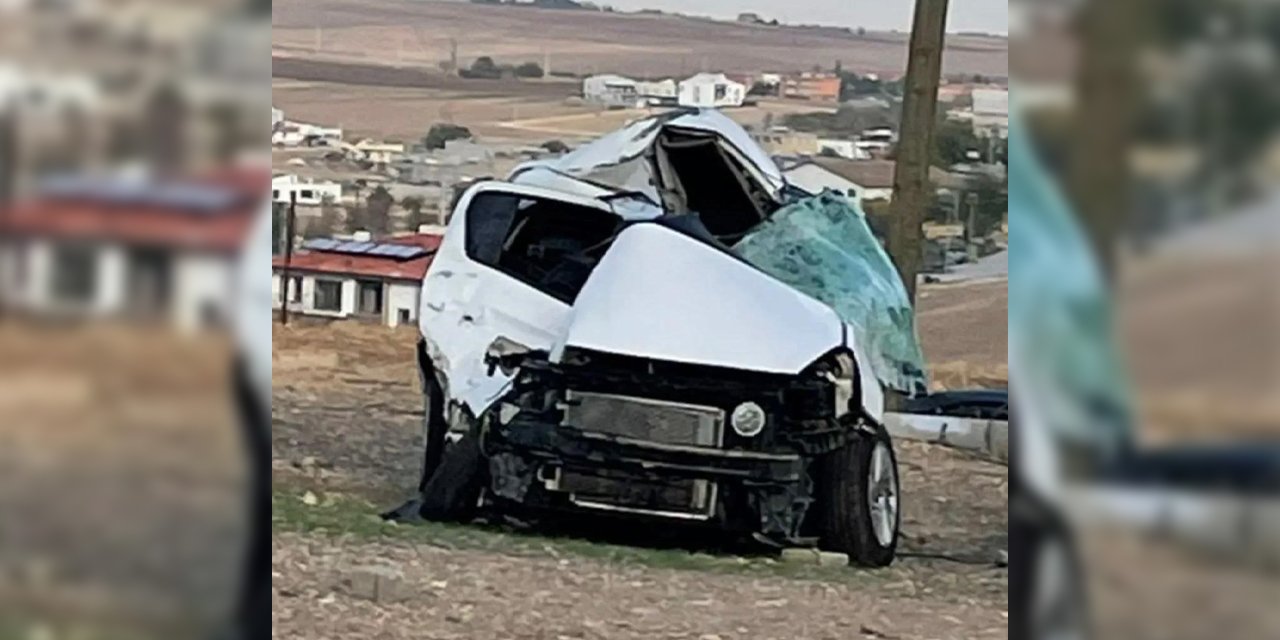 TIR'ın çarptığı otomobildeki hemşire hayatını kaybetti