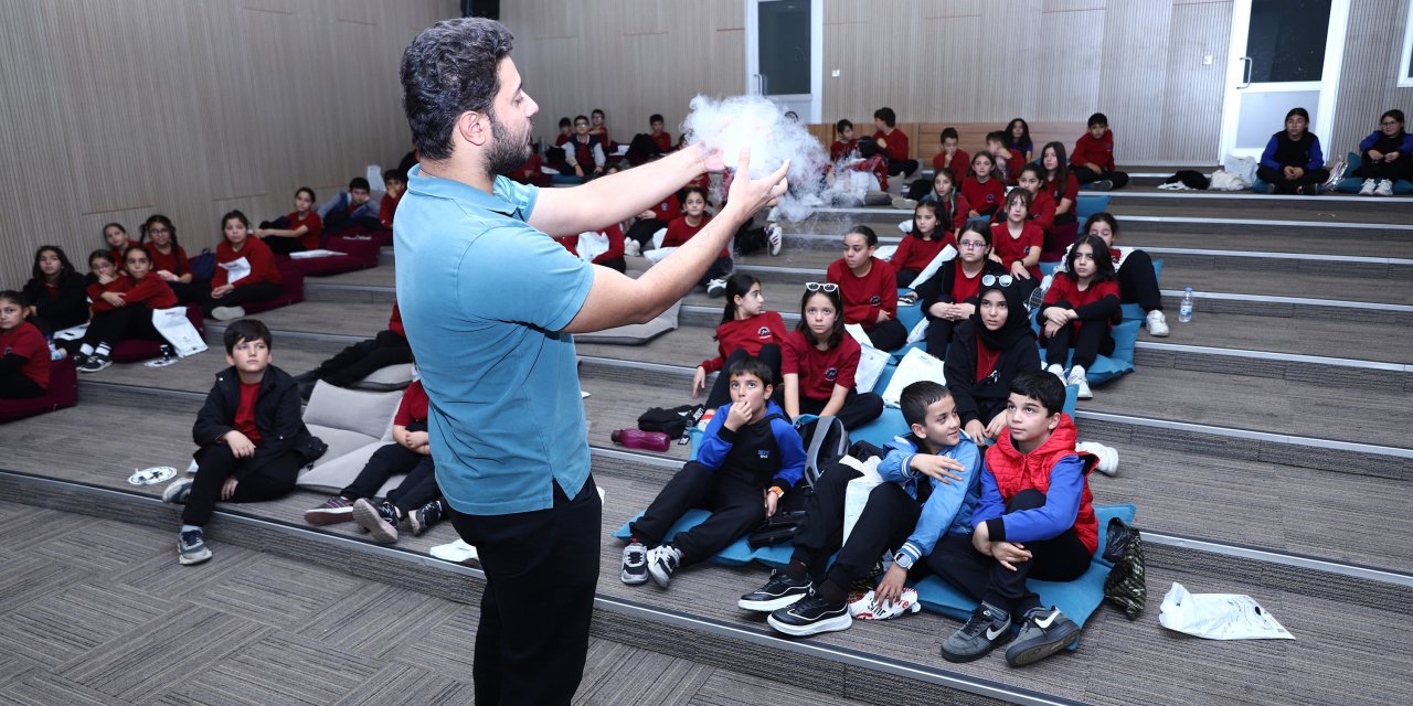 Konya’da bilimle tanışan nesiller, geleceğe ışık tutuyor