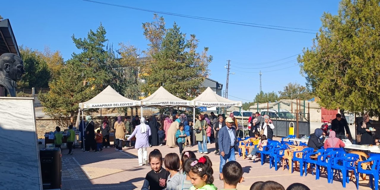 Konya’da küçük eller büyük kalplere dokundu
