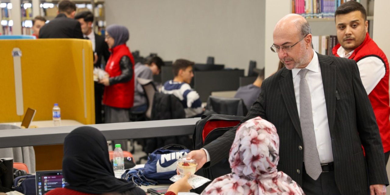 Konya’da Başkan Pekyatırmacı’dan gençlere sürpriz