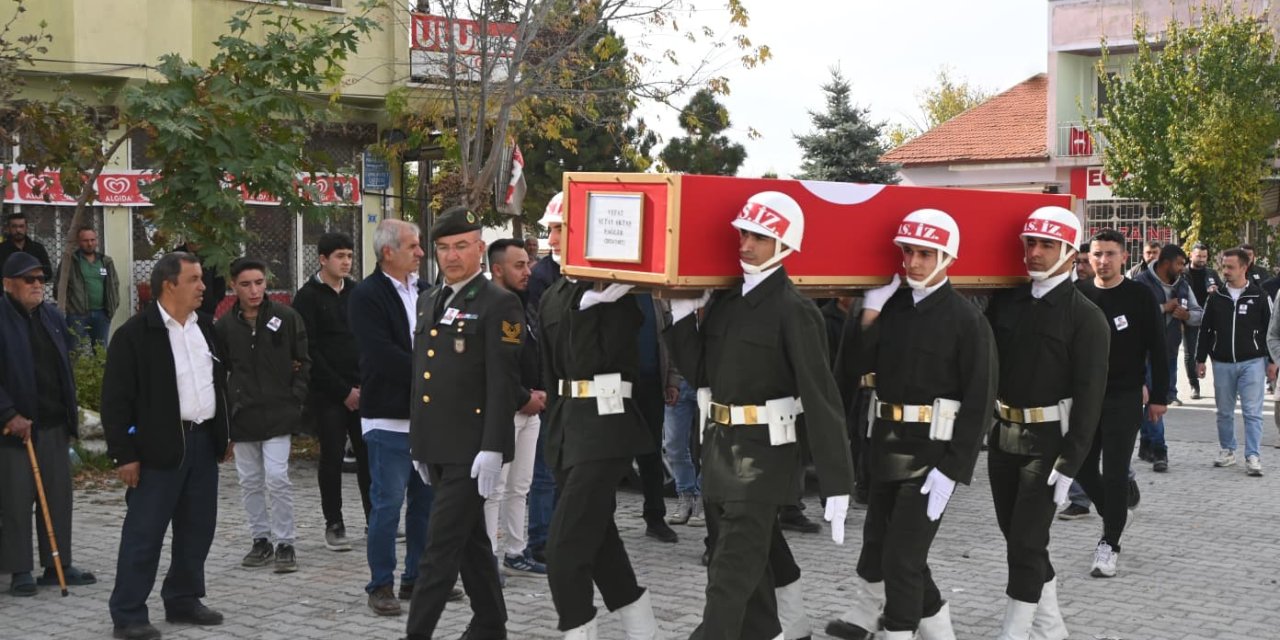 İzne geldi, TIR – otomobil kazasında can verdi