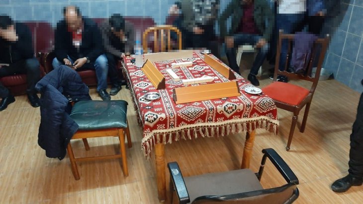 Hamamı kumarhaneye çevirdiler, 47 bin 670 TL ceza ceza yediler