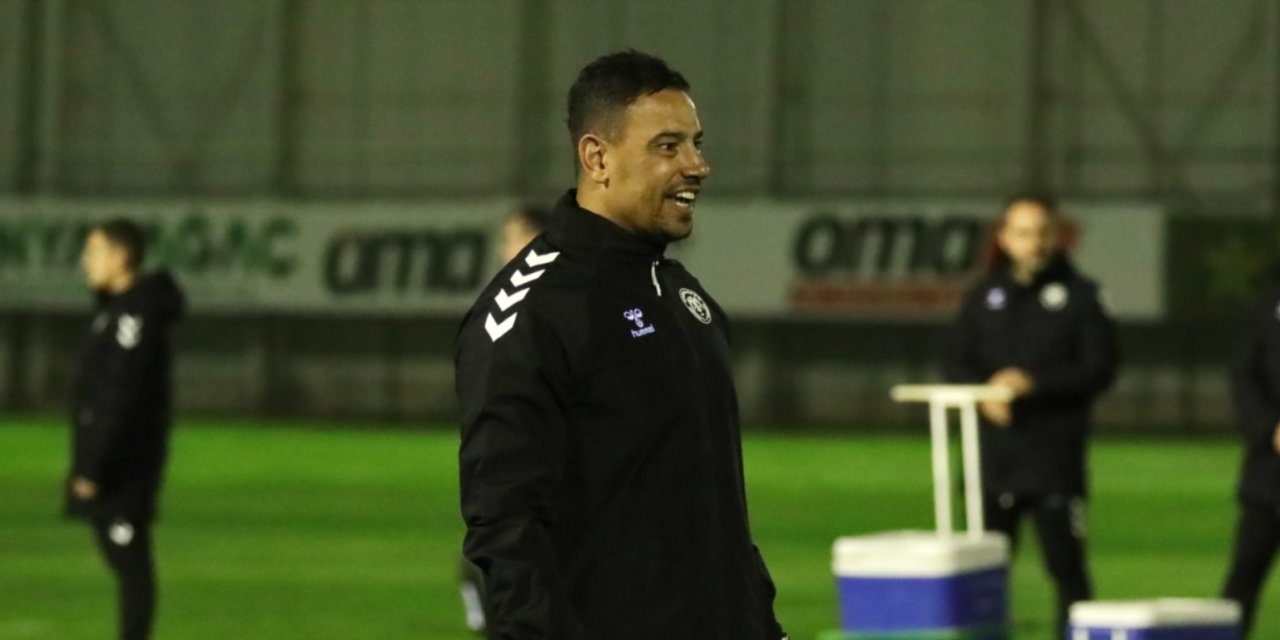Çağdaş Atan sahada! Konyaspor’da ilk antrenman