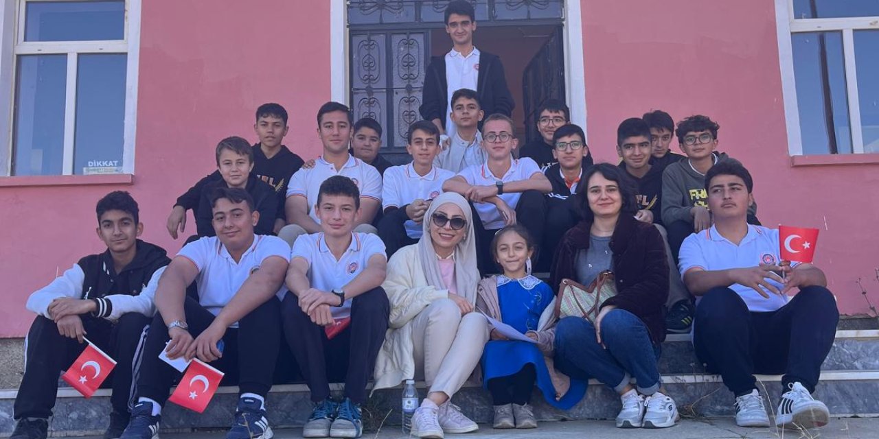 Konya’nın bir öğretmen ve bir öğrencili okuluna ziyaretçi akını