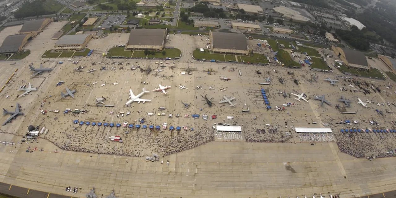 Askeri üstte şüpheli paket paniği! Beyaz toz hastanelik etti