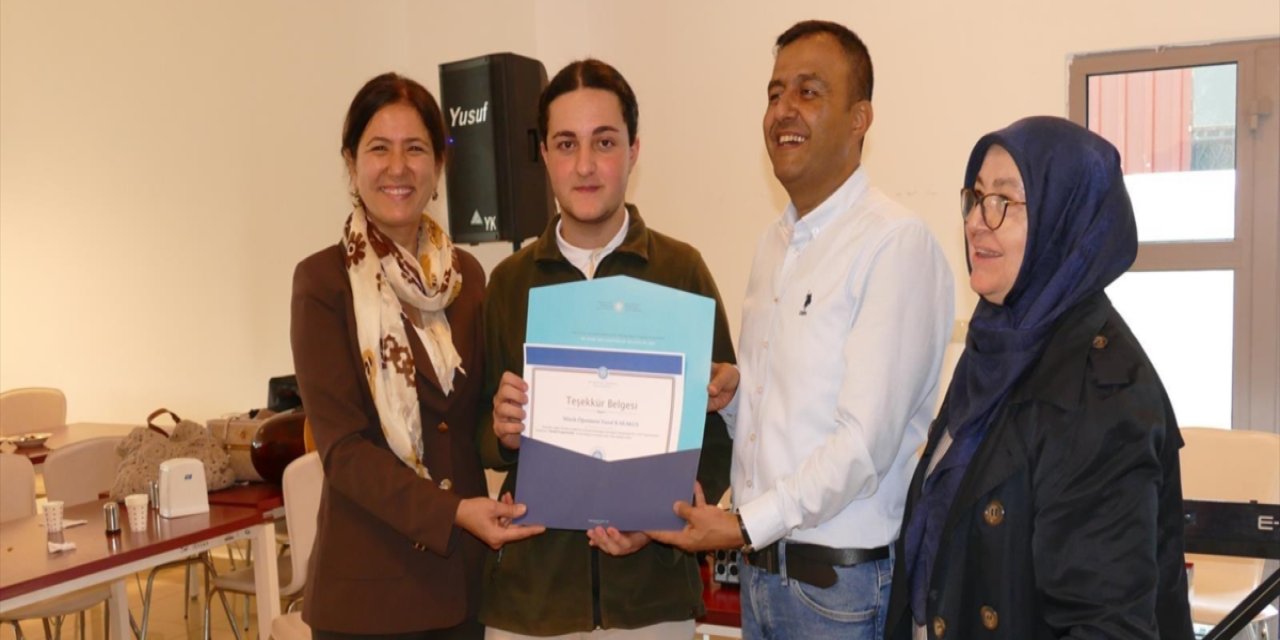 Konya’da üniversite öğrencilerine destek