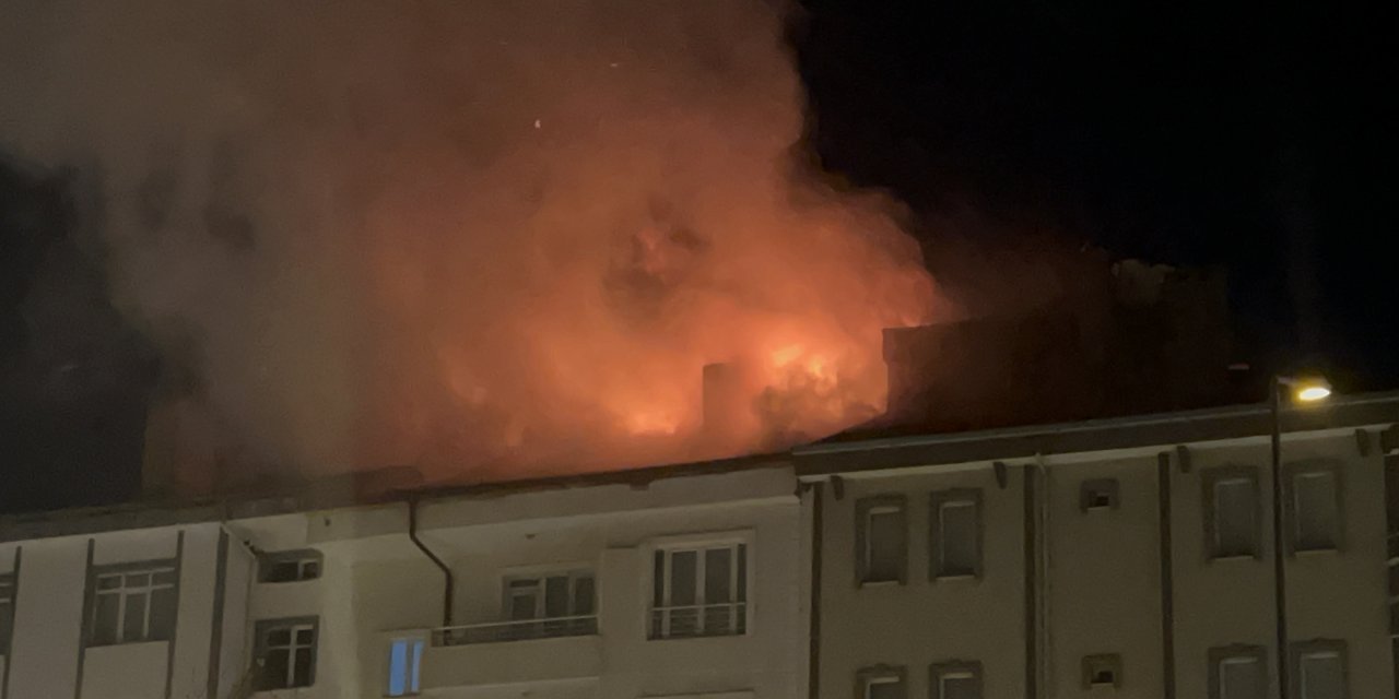 4 katlı binada yangın paniği